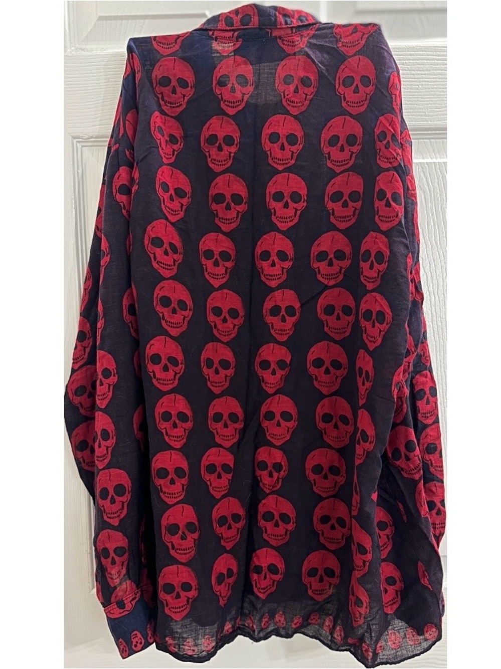 Tripp NYC Collectible Black & Red Skull Print Long-Sleeved Buttoned Down - Picture 7 of 12